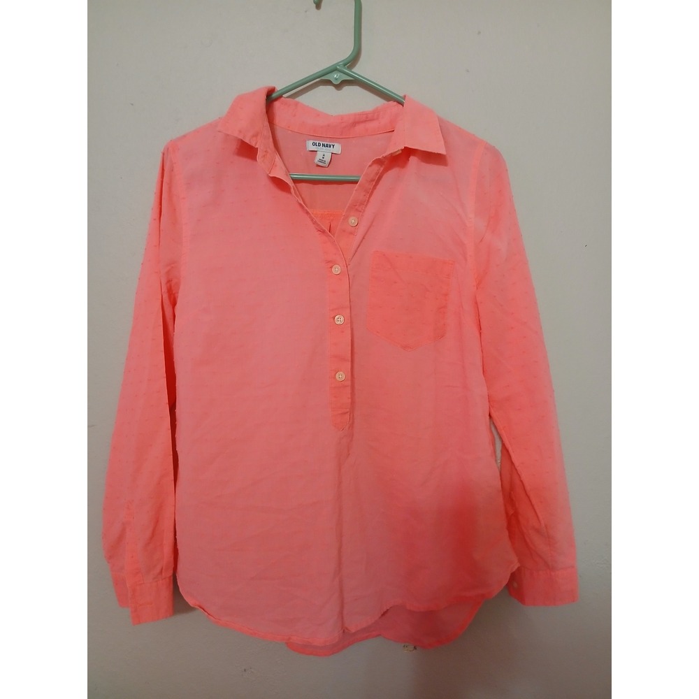 Old Navy Women's Medium Coral Pink Dotted Long Sleeve Button Down Shirt